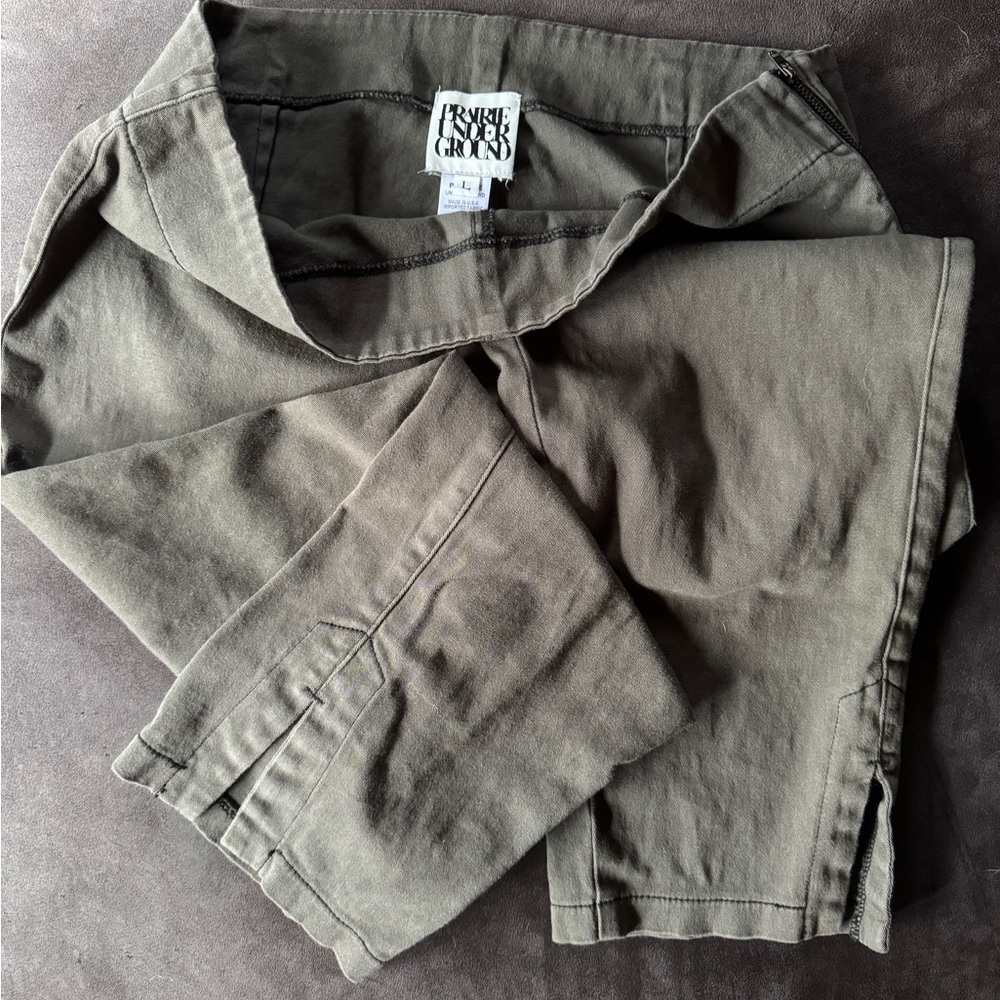 darling olive-grey capris
